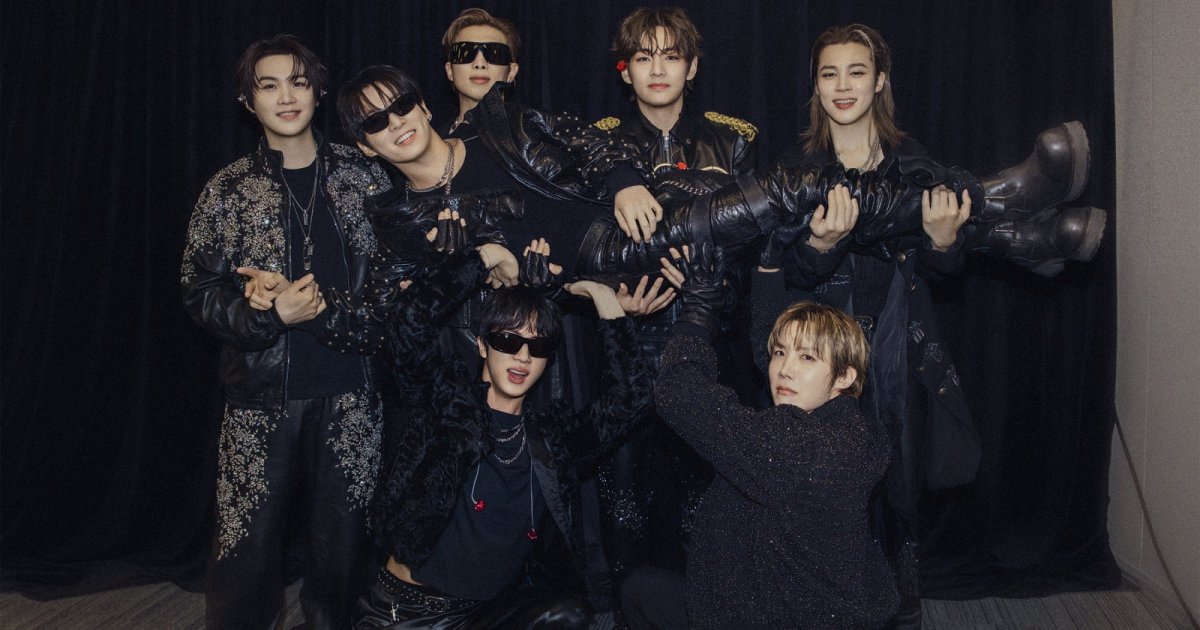 BTS ARIRANG World Tour: Lima Turns Purple for K-Pop Group as City Renames Street 'Avenida BTS' Ahead of Peru Debut bts 7