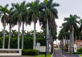 Trump wants to make his West Palm Beach golf club a permanent presidential retreat