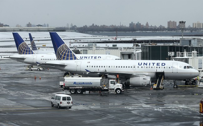 Today's Deep October 7 Question: Why Does United Have a CAIR VP Flying Routes? c5ad6