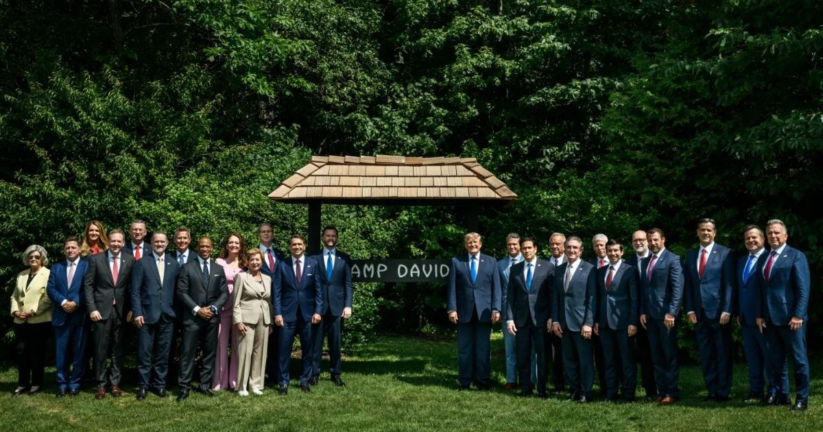 Trump's Secret Camp David Talks: Why Saudi Arabia Is Preparing to Fight Houthis camp david