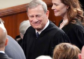 Chief Justice John Roberts gives FCC temporary win in fight over favorable campaign ad rate rules