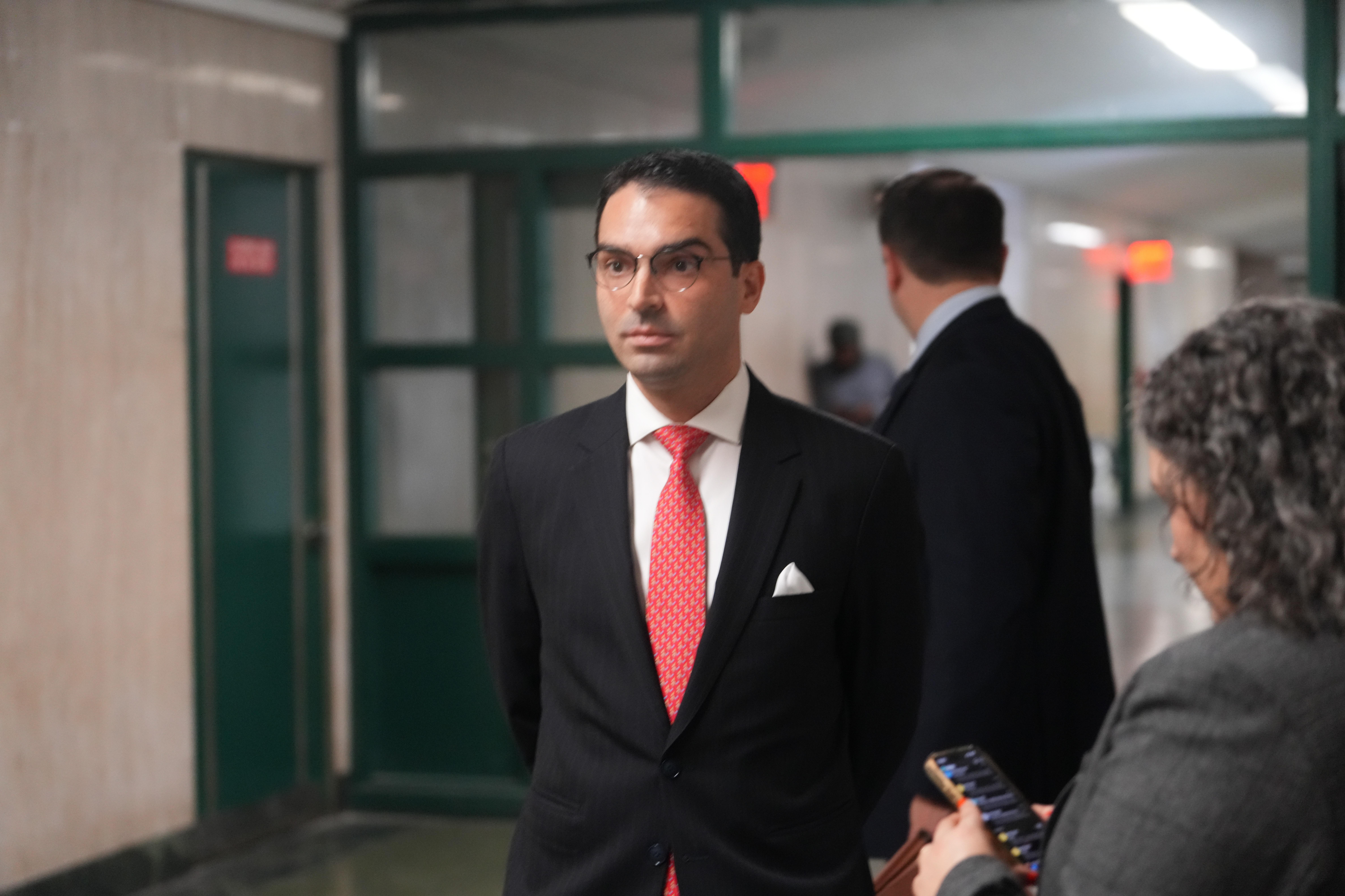 Disgraced ex-NYC Buildings head finally heads to trial for allegedly pocketing thousands in bribes crop 41369684