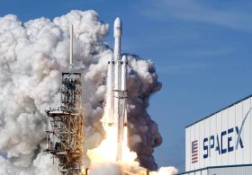 Former Democrat Labor Secretary Wants Democrats to Steal Elon Musk’s Companies