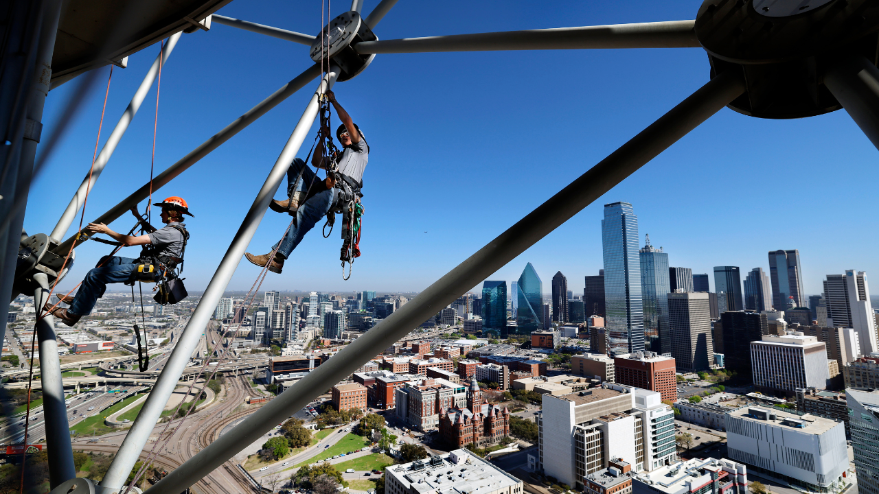 One southern state's rise is making it America's new 'economic center of gravity' dallas skyline