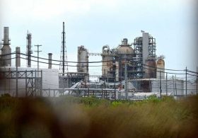 Democrats can’t discourage oil investment and demand cheap gas