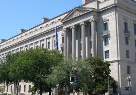 Trump DOJ Seeks to Remove Two Federal Judges From Immigration Cases After New York Times Interviews