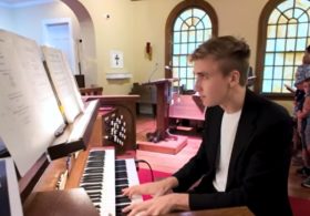 Famous European Organist Blown Away When Tiny Georgia Church Attendees Begin Belting Out Lyrics