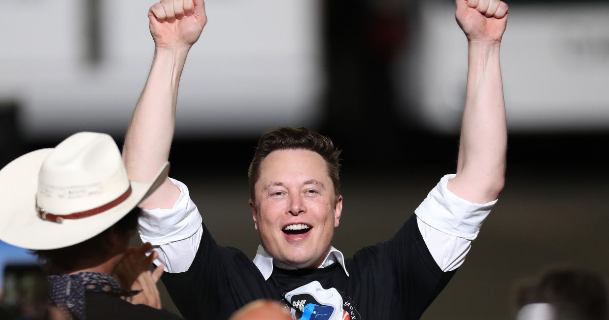 T-Mobile, AT&T Share Prices Plummet as Musk Makes Move to Shake Up the Industry eature Image 2026 10 10T214239439