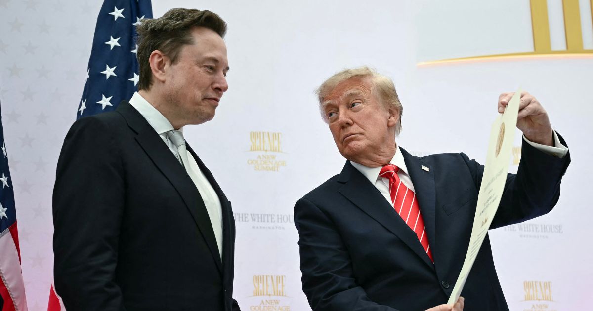 Elon Musk Dwarfs His 2024 Efforts with Unprecedented Push to Boost Republicans in Midterms eature Image 2026 10 12T220415318