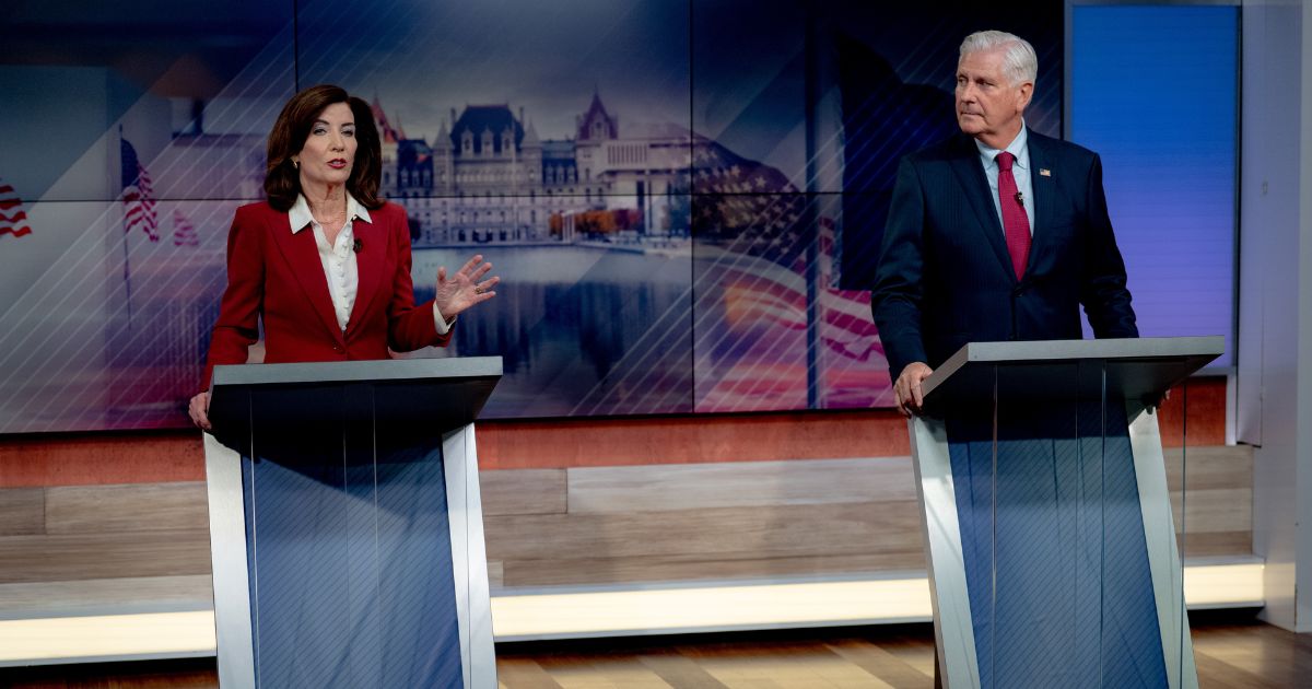 Kathy Hochul Stumbles in Debate Opening Statement and Republican Opponent Bruce Blakeman Pounces eature Image 2026 10 14T095646944