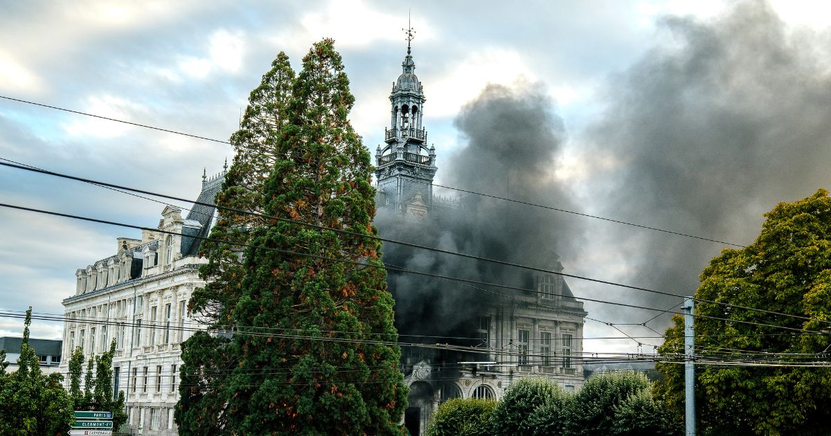 19th Century French Architectural Wonder That Survived 2 World Wars, Just Fell to Masked Anti-Western Rioters eature Image 2026 10 17T235438080