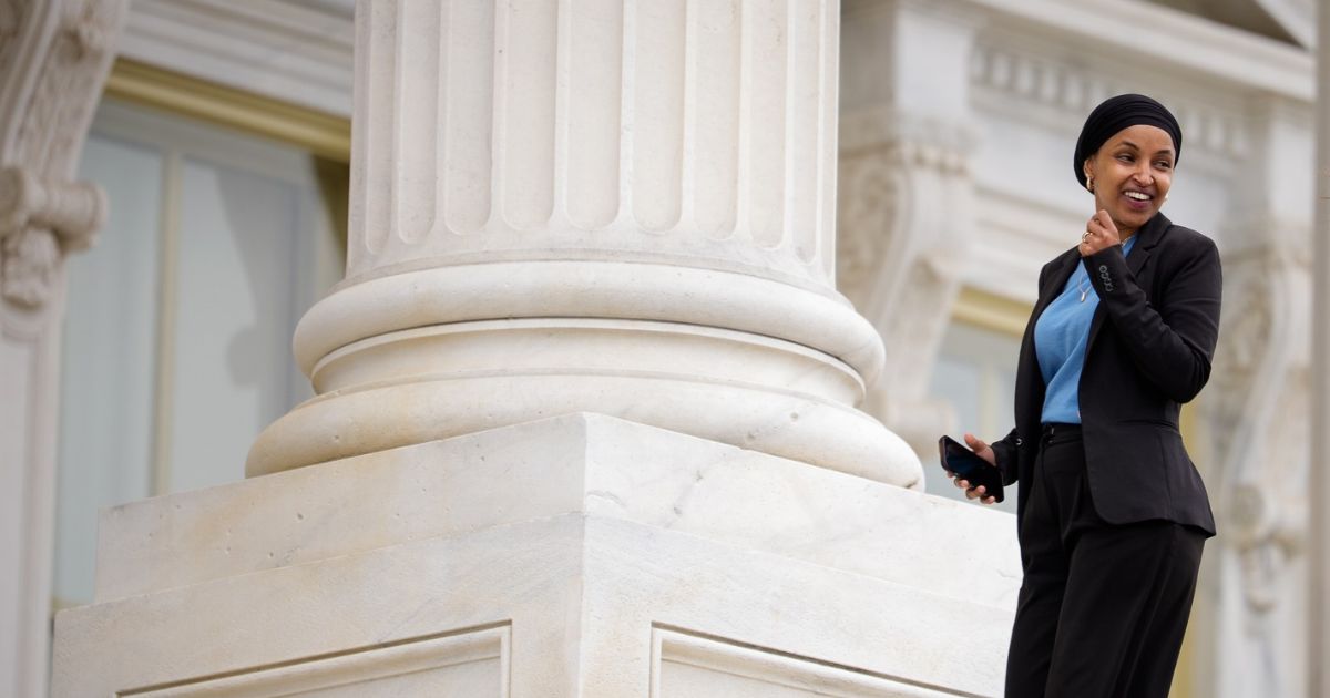 Alan Dershowitz Says It's 'Very Likely' Ilhan Omar Ends Up Being Deported eature Image 2026 10 23T133555610