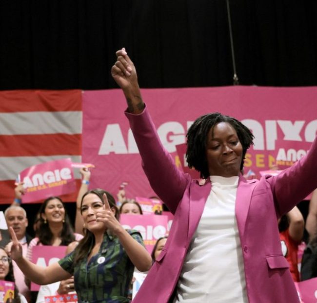Stay Classy, Dems: Florida Sen Candidate Chants ‘You Either with Me or Against Me, H**!’ During Campaign Rally