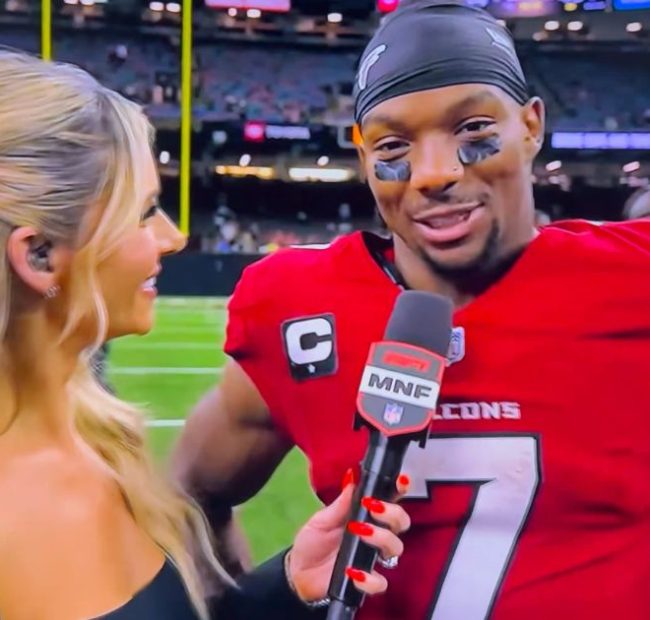 Atheists Will Hate Falcons RB Thanking God for Win, and Then He Invokes Word Which They Hate Even More