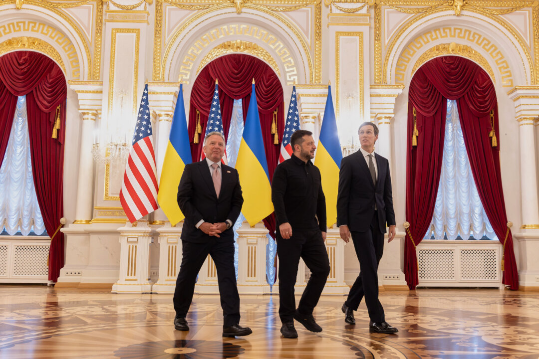 US Envoys to Meet With Ukrainian Officials, Discuss New ‘Unified Proposal’ id6084169 US envoys visit Ukraine AP26249603402412 1080x720 1