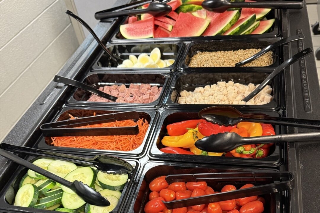 More School Cafeterias Are Getting a MAHA Makeover id6099864 Cleveland salad bar rotated 1 1080x720 1