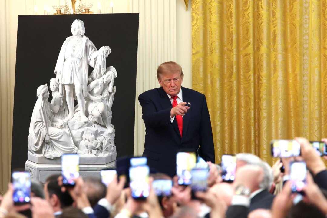 Trump Threatens Billions in Federal Funds If NYC Doesn’t Put Little Italy Back on Map id6101978 GettyImages 2299396460 1080x720 1