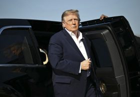 Trump Cancels Weekend Rallies, Shifts to Phone-In Midterm Events