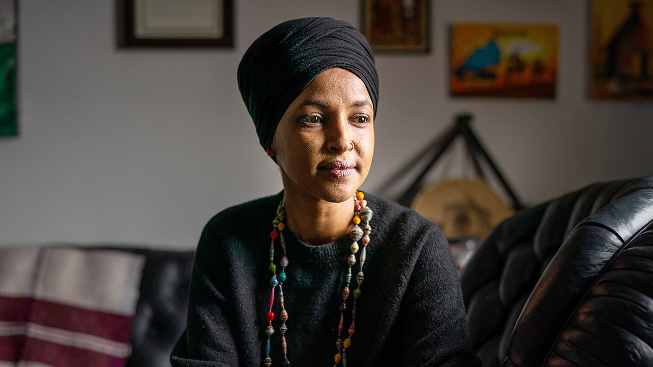 Democrats have ‘dirty hands’ over complaints about Omar raid weeks before election, ex-prosecutor says ilhan omar december 2025 1