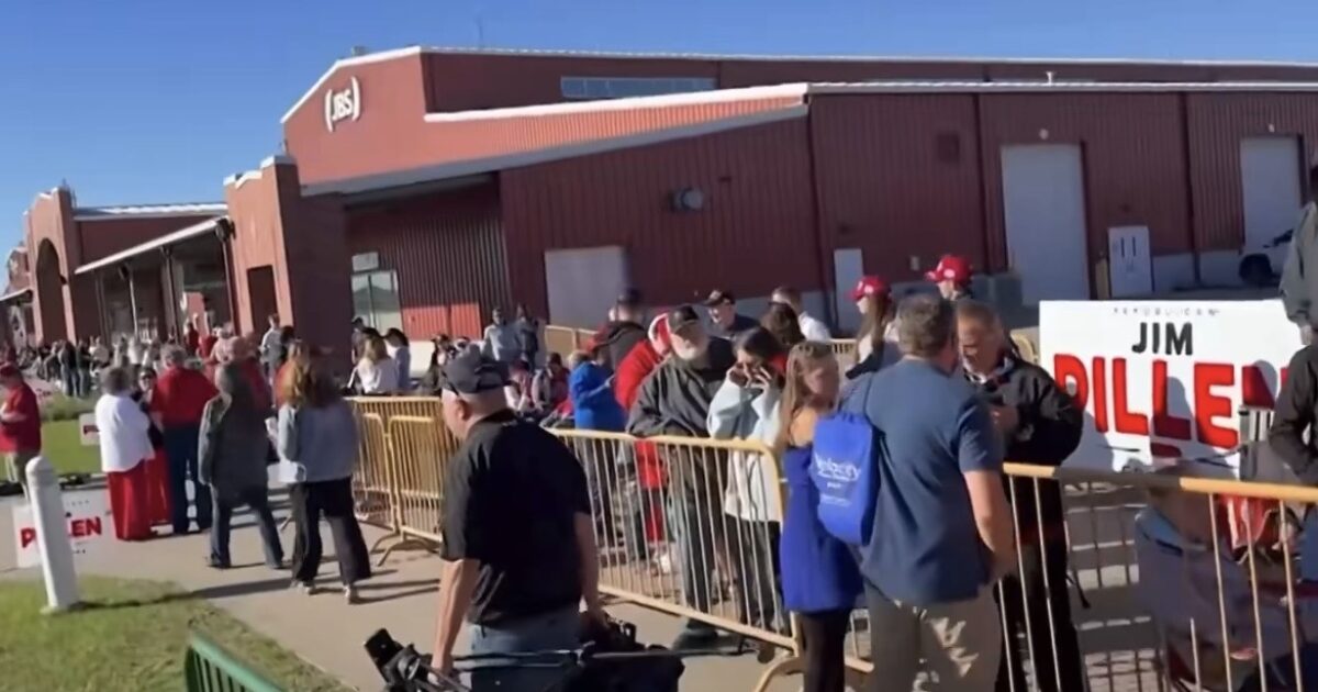 Supporters Line Up Hours in Advance to See President Trump in Nebraska img 7799 2 1200x630 1