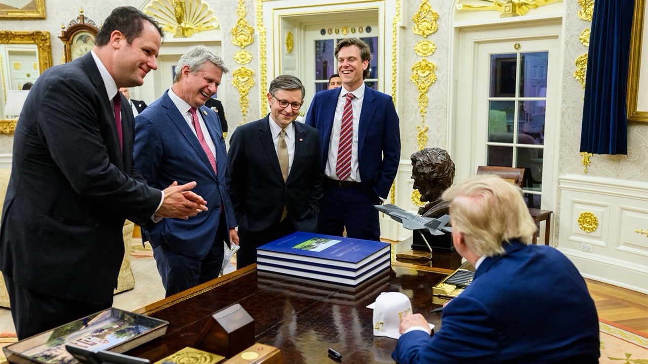 Trump's Capitol Hill whisperer reveals secrets to president's dealmaking as he heads for exit james braid at white house 3