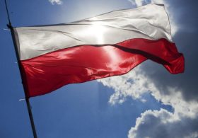 Constitutional crisis in Poland as PM sends police to storm top court