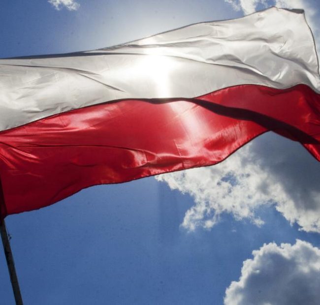 Constitutional crisis in Poland as PM sends police to storm top court