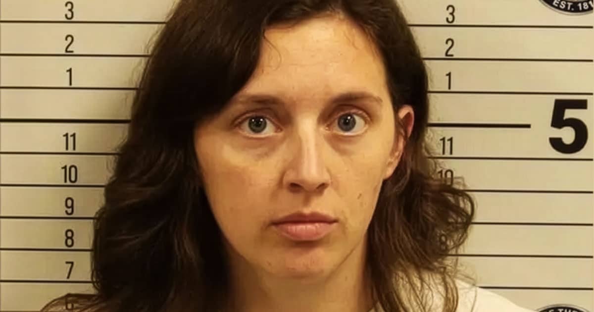 Tennessee Mother Arrested for Driving SUV Off Cliff with Two Young Children Inside ly Upscaler 4x scale