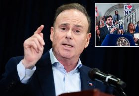 Jay Jacobs overwhelmingly re-elected NYS Dem chairman despite challenge