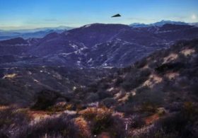 New UFO Drop of Triangular Spacecrafts & Odd Creatures