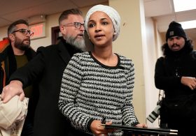 175 Democrats demand Trump admin stop Ilhan Omar investigation, warn it could hurt her re-election bid