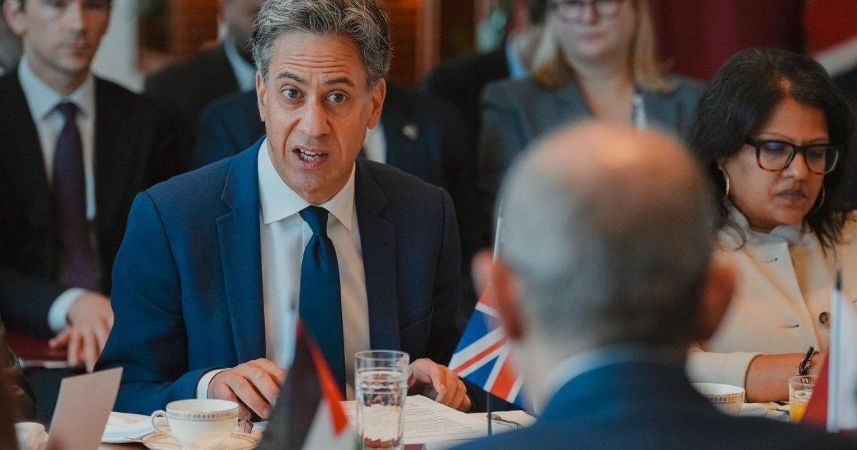 UK Hits Putin's War Chest With 31 New Russia Sanctions: What's Targeted? oreign secretary ed miliband