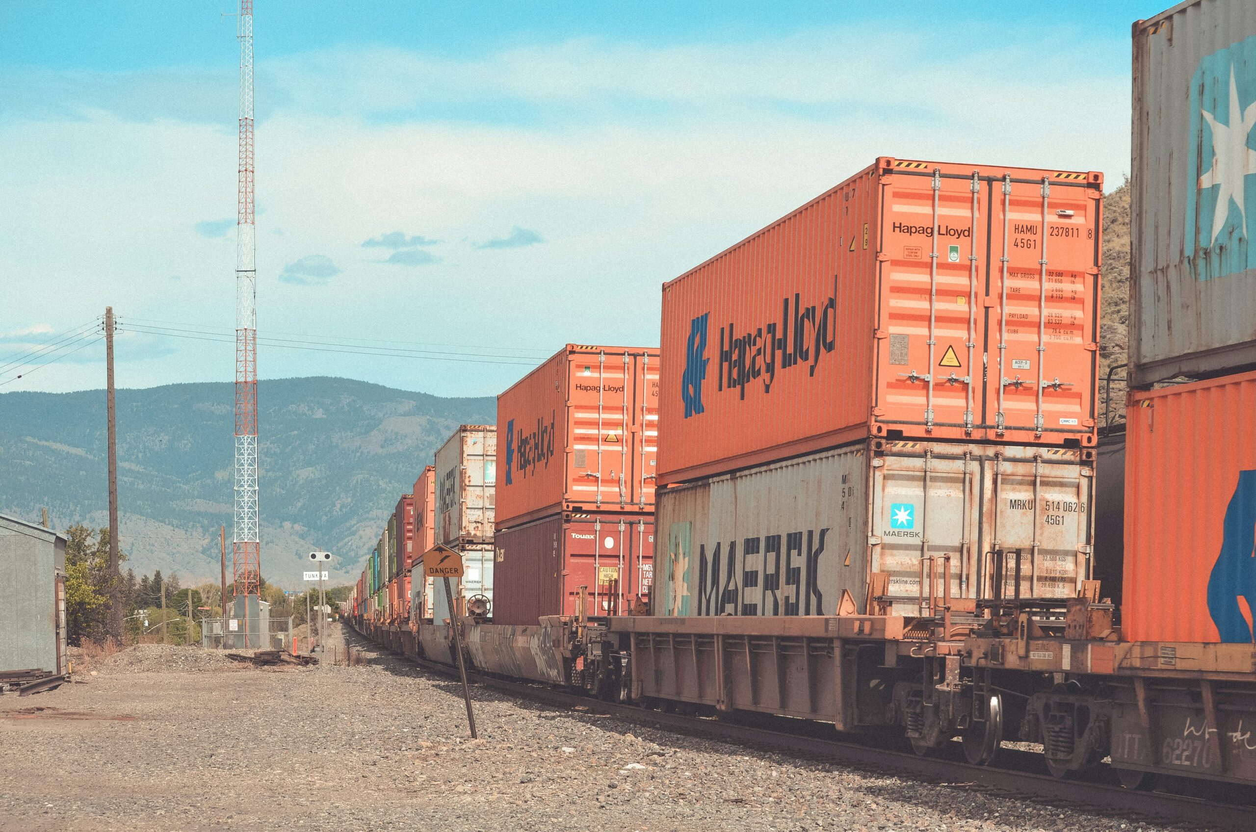 America Has Been Enriched — Not Ripped Off — by Free Trade ornoni 4Ym6EdI s1w unsplash scaled 1