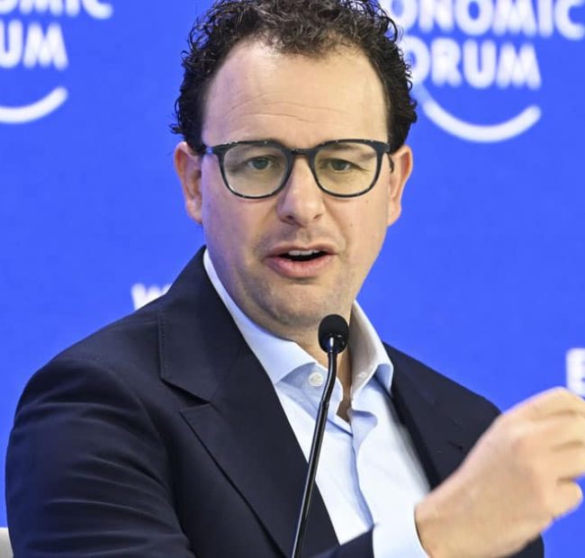Anthropic Puts Left-Wing Nonprofit in Charge of Claude’s Election Answers Ahead of Midterms