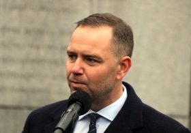 Poland’s President Nawrocki Claims ‘Constitutional Coup’ After Government Forces Enter Tribunal