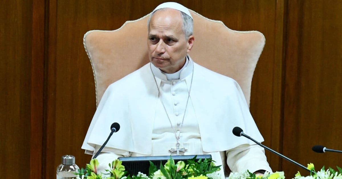 Pope Leo XIV Announces Lung Surgery, Asks Faithful for Prayers pope leo ai threat humanity