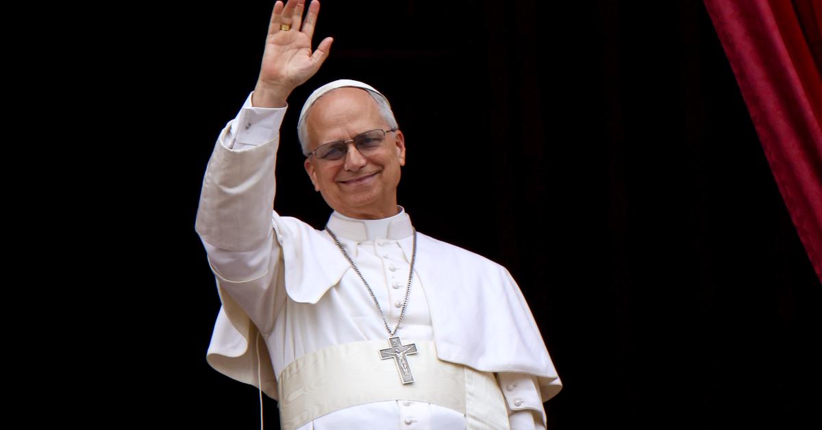 Pope arrives at a hospital in Rome for surgery to remove lung nodule and determine if it's cancerous pope