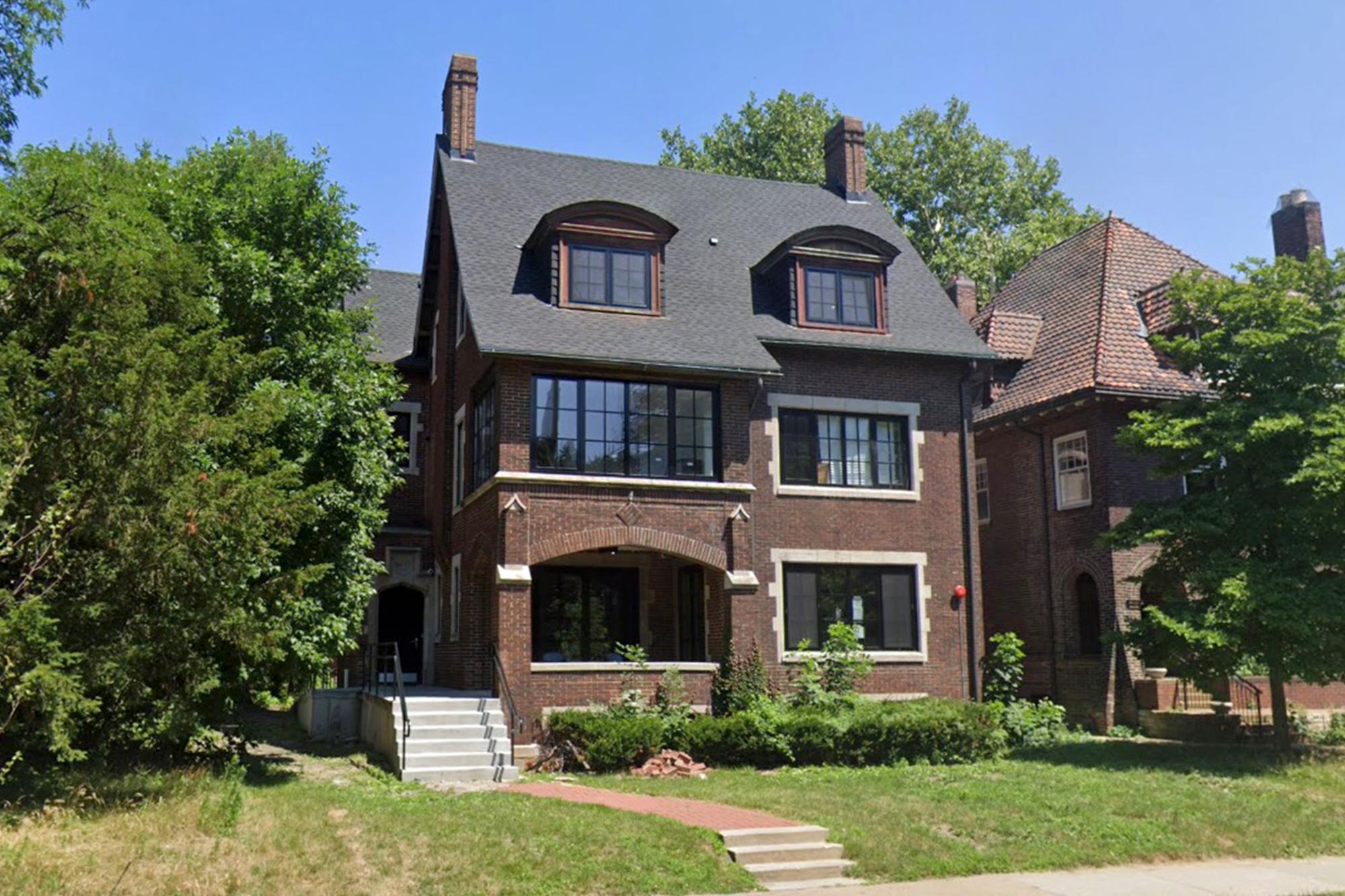 Sex assault reported at University of Chicago frat house raternity located university chicago 144755188