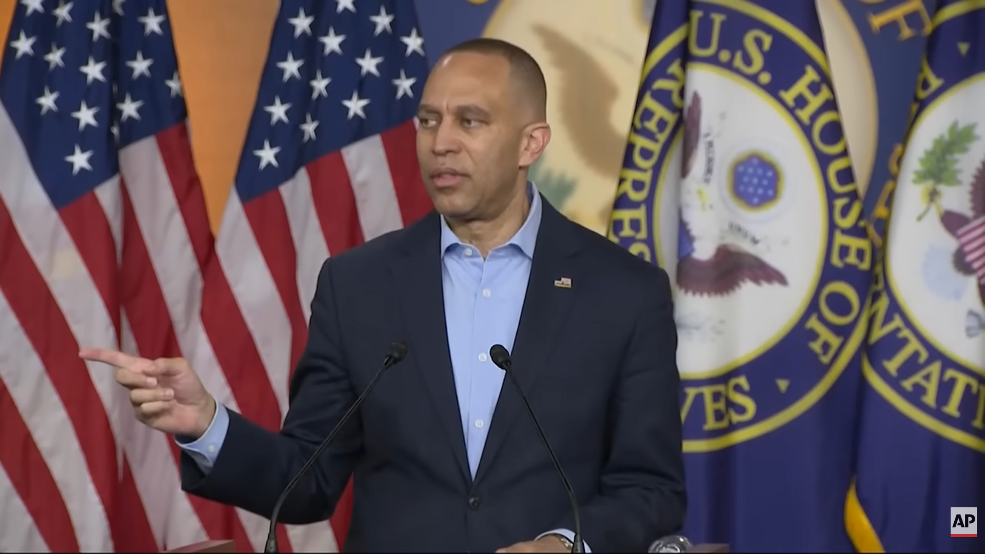 Dems Melt Down Over Feds’ Omar Search After Praising Biden’s Mar-A-Lago Raid ries