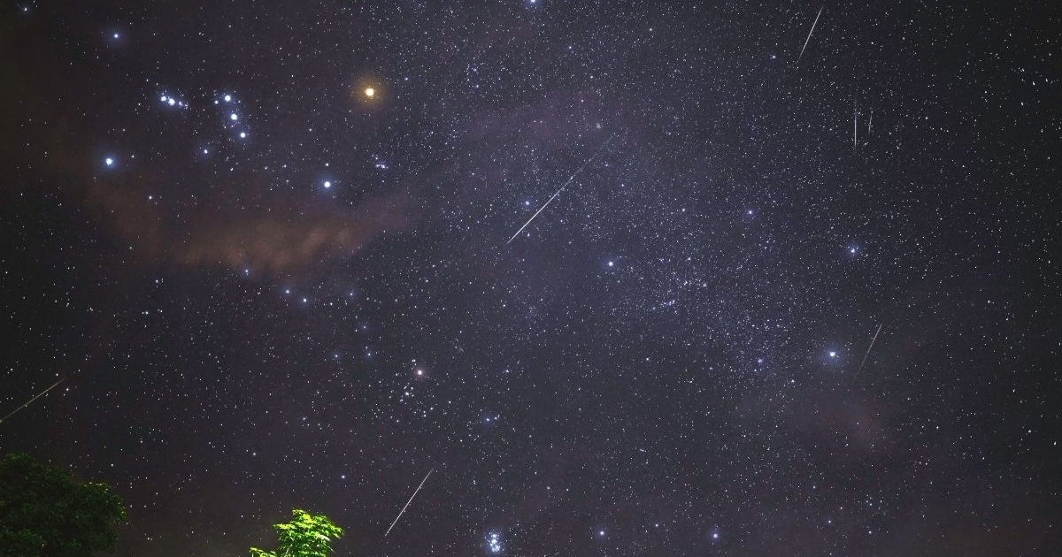 October Night Sky 2026: 7 Rare Celestial Events To See This Month saturn mars meteor showers other celestial events will light october 2026 night sky
