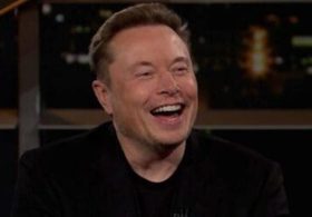 Elon Musk takes a crack at Delta Airlines after it passes on Starlink