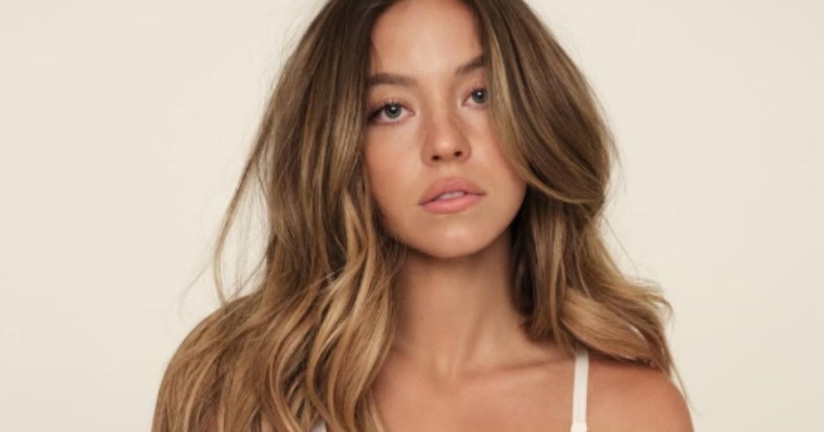 Sydney Sweeney Breaks the Internet as She Ditches Top in New Novig Sports Betting Ad After Backlash for Appearing Unclothed sydney sweeney