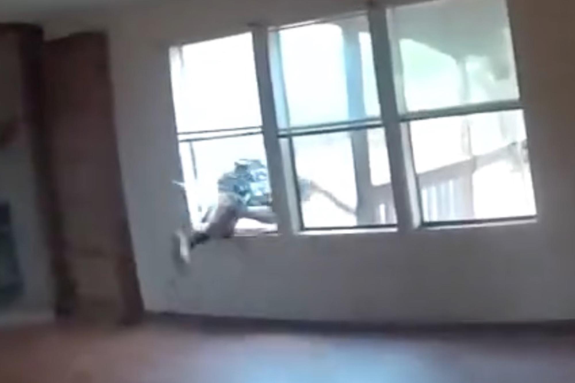 Copper theft suspect’s desperate escape caught on bodycam video before deputies discover what he left behind t suspects desperate escape 145105465
