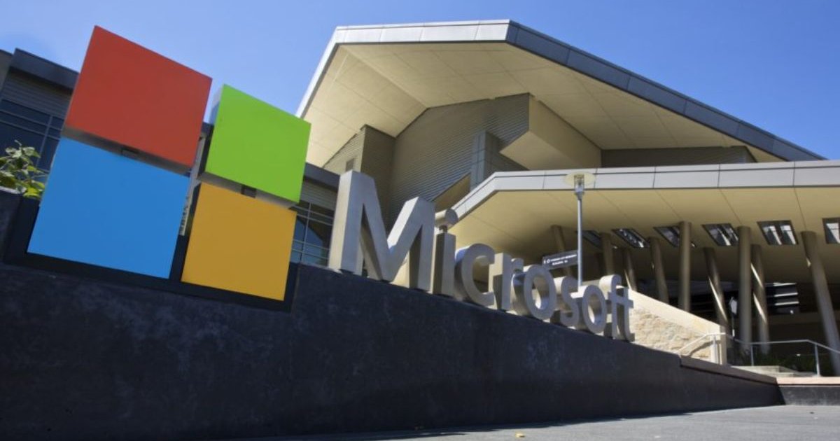 Microsoft Copilot Reboot: Why Microsoft Is Leaving Personal AI to OpenAI and Google t