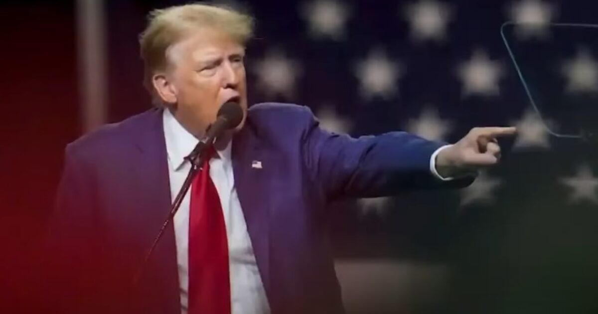 In Win For Trump, Appeals Court Pauses Obama Judge’s Order, Blocks Reinstatement of Fired Court-Appointed Democrat US Attorney trump pointing 1200x630 1