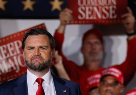 Vance makes fiery closing pitch for Paxton: ‘Texas is not surrendering a damn thing’