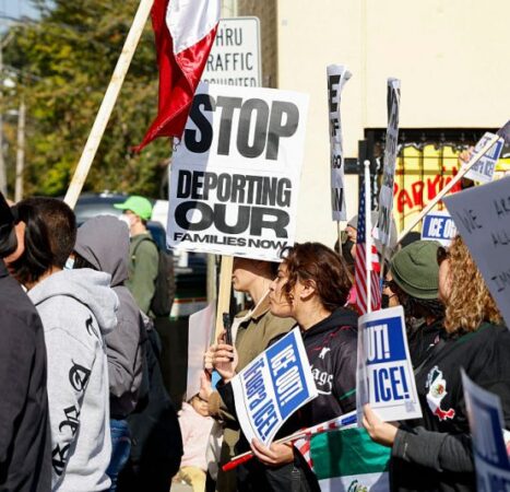 Federal agents fired at during Chicago immigration operation, manhunt underway