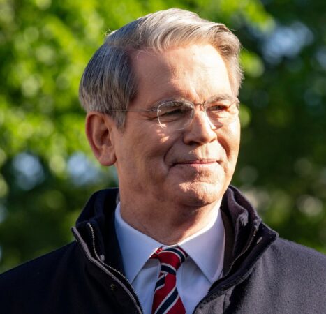 Scott Bessent Says Supreme Court Won’t Dare Strike Down Trump’s Tariffs