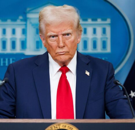 Trump Blasts Indiana ‘RINOs’ for Blocking Redistricting and Risking GOP House Majority