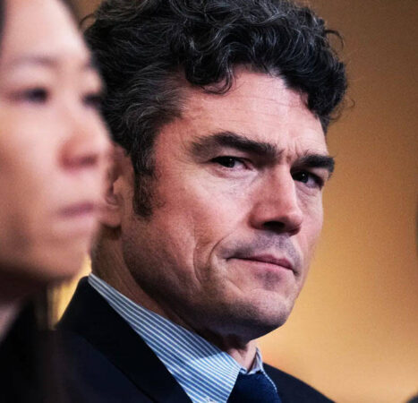 Former Counterterrorism Chief Joe Kent Under FBI Investigation for Classified Info Leaks